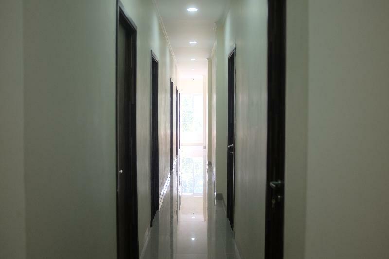 Reddoorz Plus Near Mall Ciputra Jakarta Exterior foto