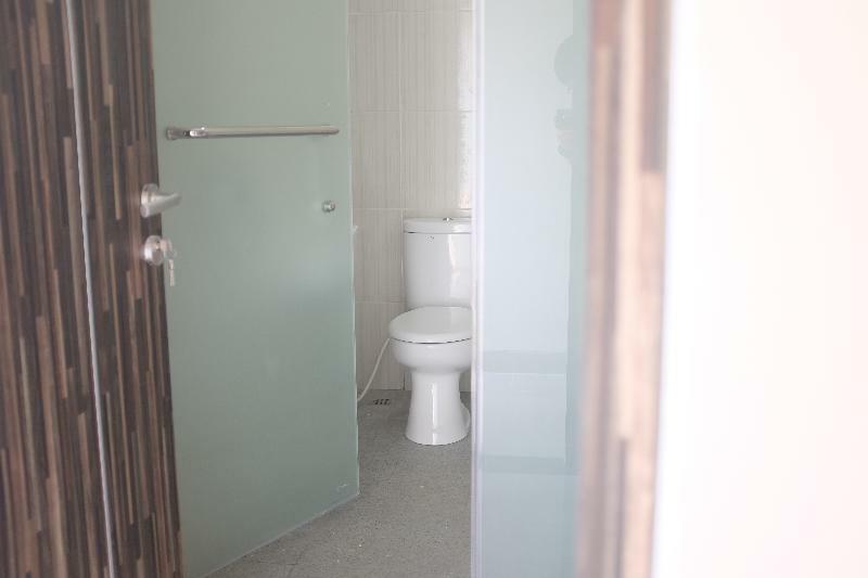 Reddoorz Plus Near Mall Ciputra Jakarta Exterior foto